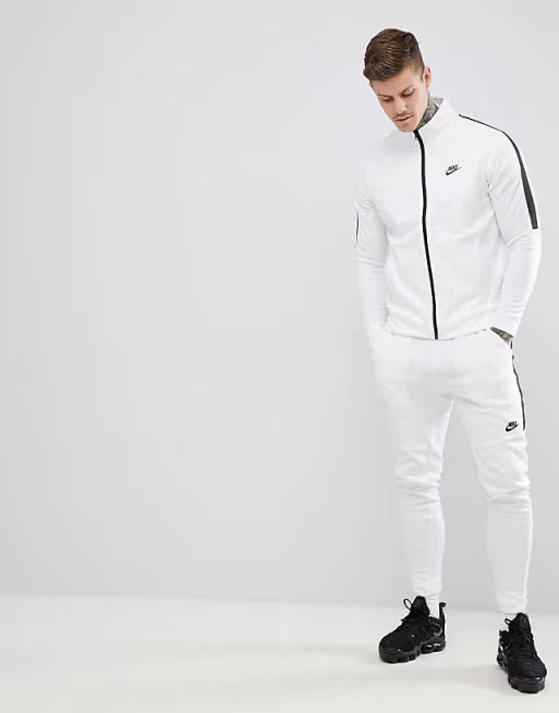 . Flyder Industries Signature Men’s Tracksuit – Sleek & Athletic Fit 2. Flyder™ Performance Tracksuit for Men – Street & Sport Ready 3. Men’s Premium Tracksuit by Flyder Industries – Comfort Meets Style